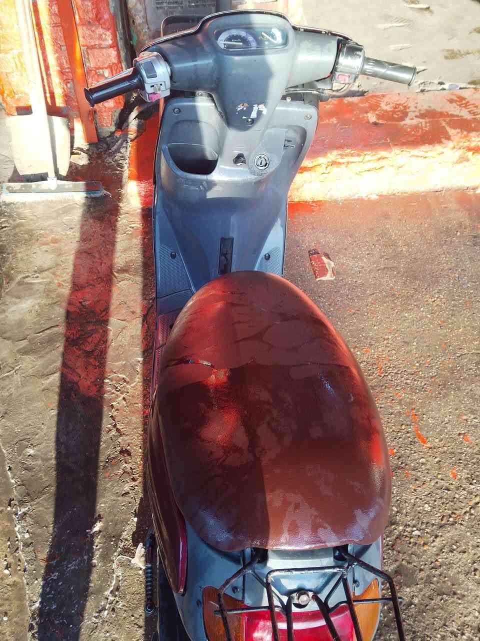 لبيع دراجه قرده دراجه حلوه نضيفه كهربائيات كولها شغاله نقص بس كلوب لايت فقط دراجه احله من صوره بلواقه سعرها ٢٠٠ الف بغداد الحبيبيه متواجد عله فيس


**إذا كنت صاحب هذا الإعلان وتريد حذفه لأي سبب، رجاءا أرسل رسالة إلى الدعم الفني**