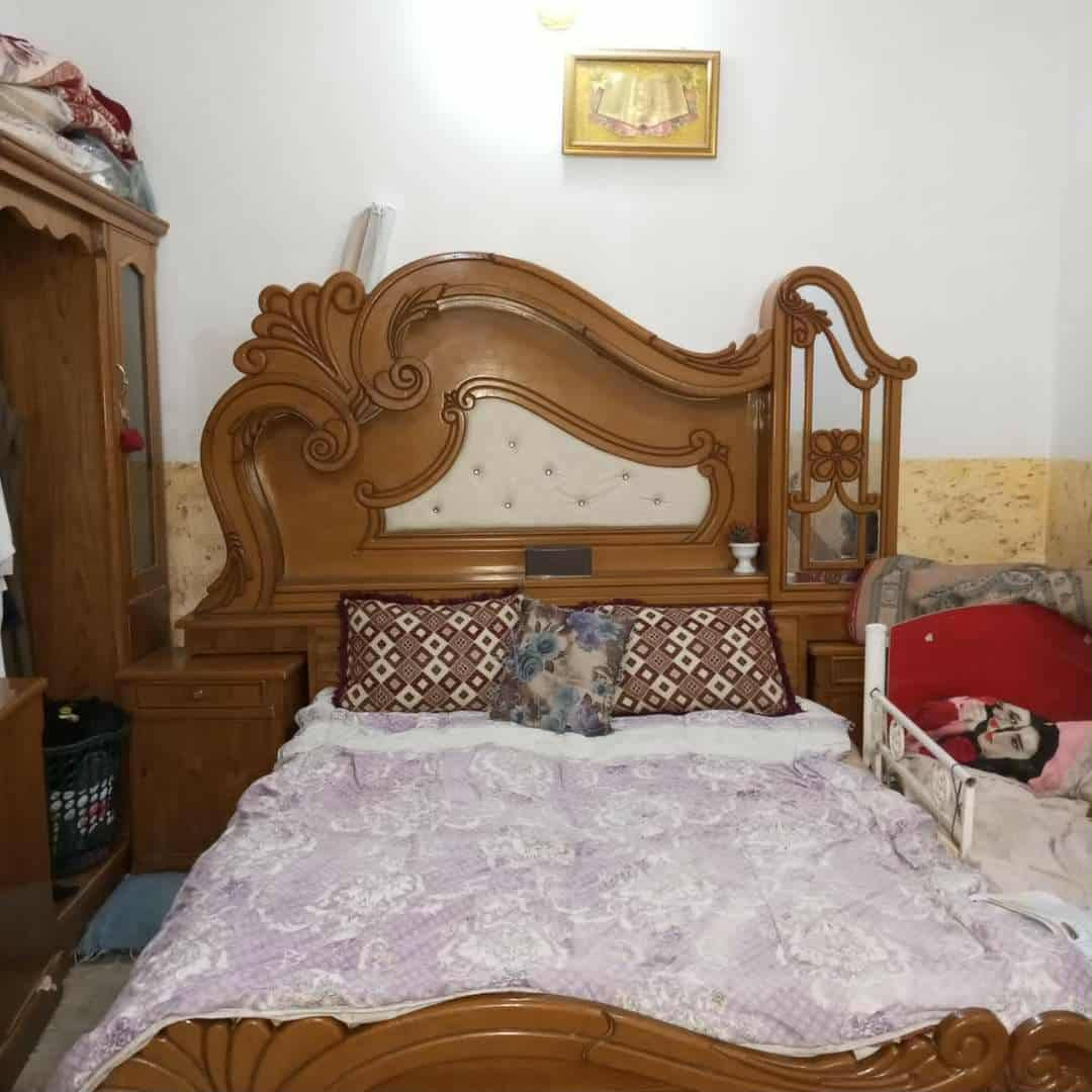 السلام عليكم
بيت   زراعي  ٣٥ مساحة  ٢٢٥ متر مربع واجهة  ١٥ نزال ١٥

شارع  عرض ٨ متر  قرب مخازن الغذئيه  يبعد عن باب الخروج مطار النجف حوالي ٦٠٠ متر 

يتكون من ثلاث غرف نوم  ٦×٤ مع صاله ١١ ×٤ مع استقبال 

٨ ×٤ مع مطبخ ٥×٤  مع اثنان  حمامات  داخليه وخارجيه

مع كراج ومسقف  خدمات ماء  وكهرباء  وطني ومولده شارع  يوجد خطوط لنقل الطلاب  وخدمات بلديه 

السعر المطلوب ٣٩ مليون مع  مجال محدود 

من صاحب الدار مباشره ***********
