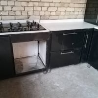 كاونتر مرمر مع طباخ مطبخ كامل قطع نضيف لايوجد اي ضرر سعر 250الف سنك مت...