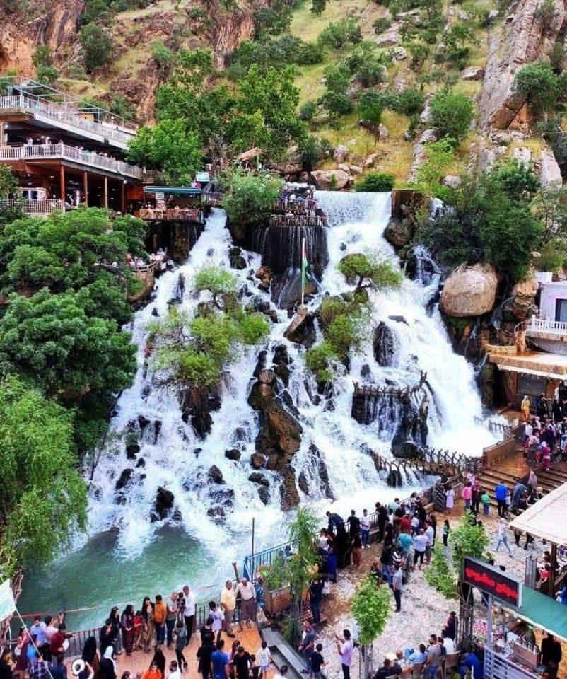 رحلات عيد الأضحى المبارك – أربيل  
📅 انطلاق الثلاثاء قبل العيد بيوم  
🏨 إقامة 4 أيام في فندق أربع نجوم حقيقي  
🗺️ جولات سياحية مميزة مع مرشد سياحي محترف  
🌄 انطلاقة إلى مصايف أربيل  
🎯 برنامج خياري إلى مصايف عقرة  

استمتعوا بأجواء الطبيعة الخلابة والشلالات الساحرة، مع إقامة فاخرة وخدمة راقية في أجمل فنادق أربيل.  
احجزوا الآن لتعيشوا تجربة لا تُنسى في أحضان الجمال الكردستاني.  

📞 للحجز والاستفسار: ***********
#لاتفوتكم_عروضنا_الخاصة_وسفراتنا_المميزة

