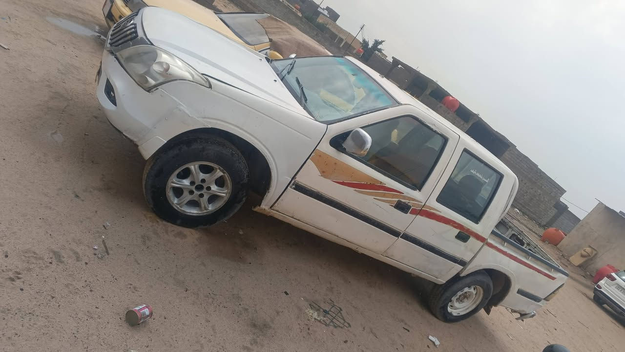 سلام عليكم بيكم موديل 2004 مكينه كير بلاد رقم صدامي سنويه عاج مكينه بيها خيط سياره كلش حلوه كشرته دواخل المراوس حسب قناعه وبيع ب 25 بيع مستعجل مكاني بصره  انتصل ‏‪***********‬‏
