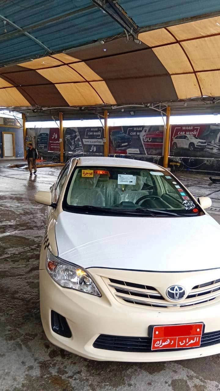 تويوتا كرولا تەکسی مودێل ٢٠١٢ گیر عادی دوو پارچە بویاخ 
شوێن : دهوک
تێبینی : ئەم ئوتومبێلە غرامەی زوری لەسەرە 
نرخ : 143 و مەجالی تیایە
موبایل (***********) دهوك, العراق
