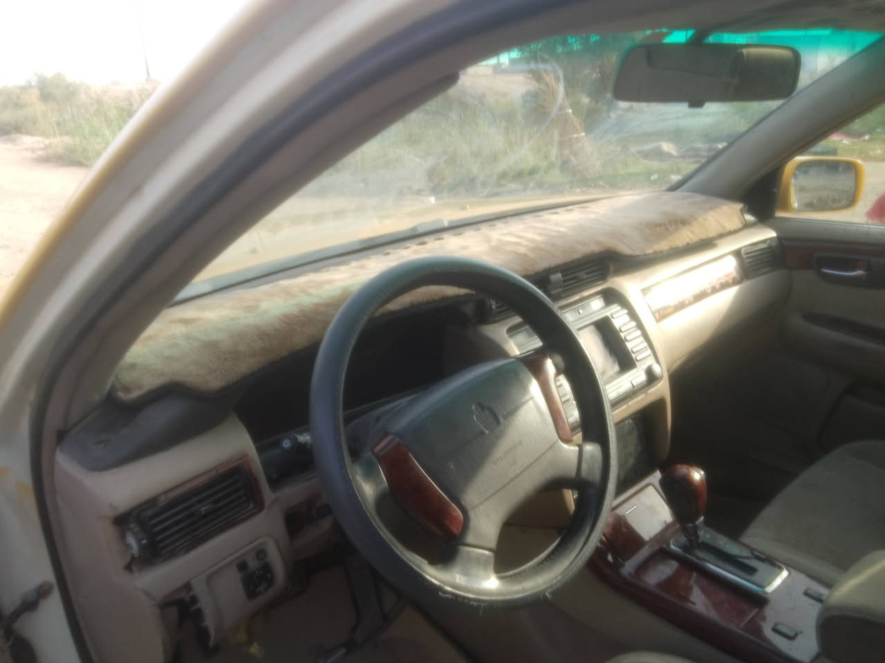للبيع ملكة موديل 2005 رقم بغداد احمر  قديم بسعر جدا مناسب للاستفسار الاتصال على الرقم *********** العنوان البصرة قضاء المدينة
