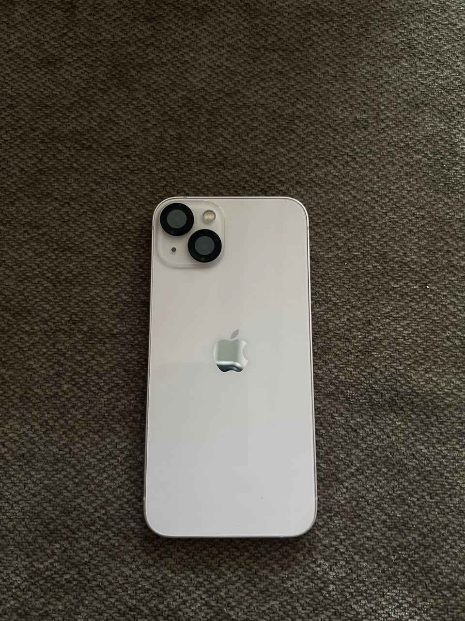 ‏السلام عليكم iPhone 13 العادي الذاكرة 256 البطارية 83 الجهاز نظيف 100% معى كارتون وكيبل اصلي  السعر 425,000 قابل للتفاوض رقم الهاتف *********** ￼
