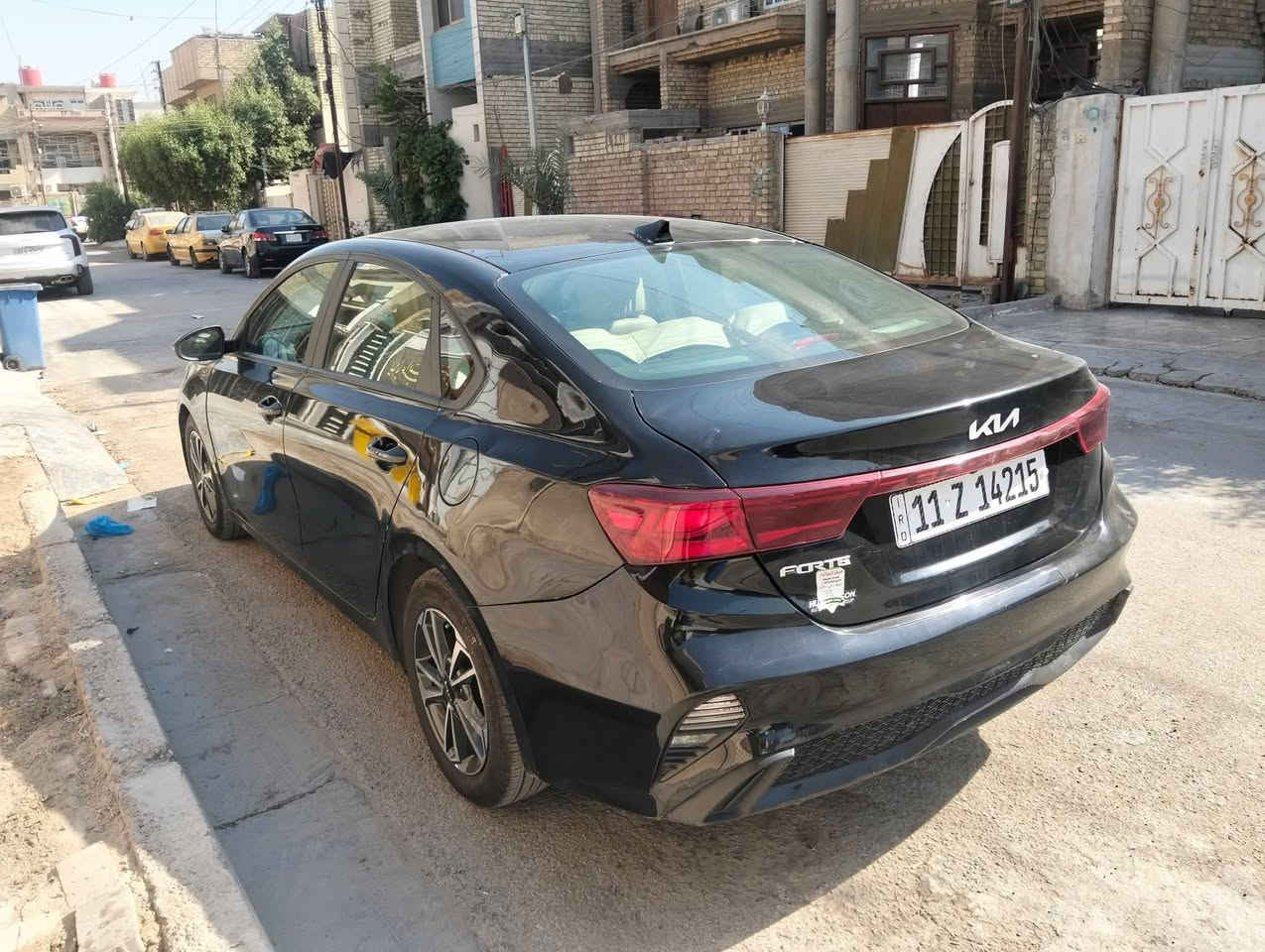 سلام عليكم
فورتي 2024
ماشيه 22 بعد زيرو سياره
حادث موضح بصور
سياره نص فول بيه رادارات 
سياره جاهزه ما تصرف عليه 
+دوشمه جديده
مكاني بغداد بلديات
سعر مناسب مال سياره 2020 
شراي يتصل واني بخدمته ***********
