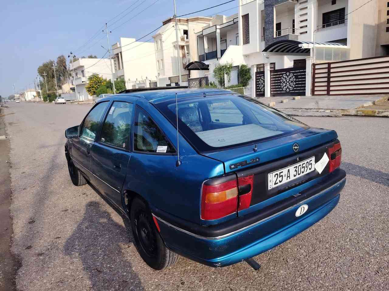 سياره اوبل فكترا موديل 92حجم20سياره نظيفة جدا مابي اي شي ابشرط كير ومحرك سنويه جديد لل 2030 بي دفتر بنزين كهربائية كلها شغال تخم صدر جديد سعر 37وبي مجال بسيط عنوان كركوك رقم هاتف ***********
