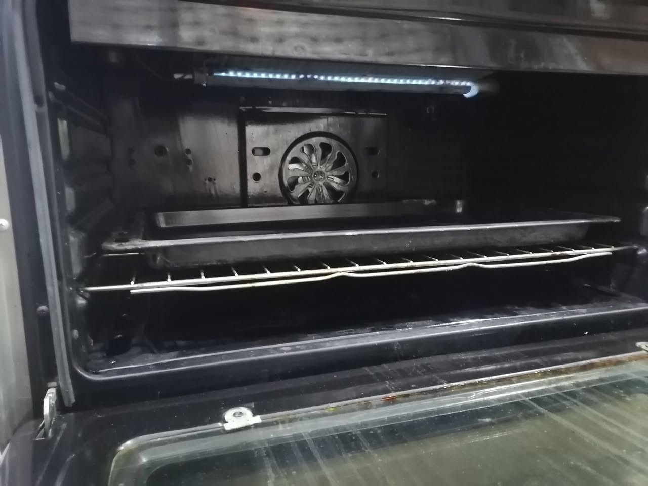 طباخ نوع المتين نضيف جدا ومامصلح وكله شغال
مكاني الحله مركز مدينه.
رقم *********** استفسار اتصال او واتساب
