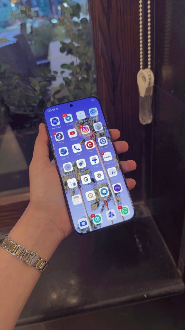 السلام عليكم للبيع جهاز برو 80 بيور جديد كامل الاغراض استخدام شهر جديد كلش يدعم كلشي حتى كوكل شوفوا باليويتوب الي ميعرفه جهاز كلش قوي كامرته عالميه .. موجود توصيل ايضا


**إذا كنت صاحب هذا الإعلان وتريد حذفه لأي سبب، رجاءا أرسل رسالة إلى الدعم الفني**