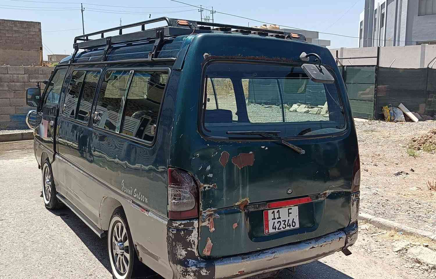 السلام عليكم
للبيع هونداي موديل 1995 رقم بغداد انكليزي 
بيها حصة كاز 
 الشرعي بالموصل شرط التحويل 
 هئية وغرامة مصفرة
المحرك بي اثر نفخ 
الاكسل والكير شرط النظافة 
جامات الامامية كهرب
تدفئة شغالة
الداخل نظيف + ارضية وكشنات مغلفة 
السعر 55 $
للتواصل والاستفسار  ***********
