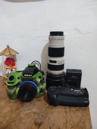 نيكون D800 • عدسة 70-200 فتحة 4 • عدسة 50ملم D