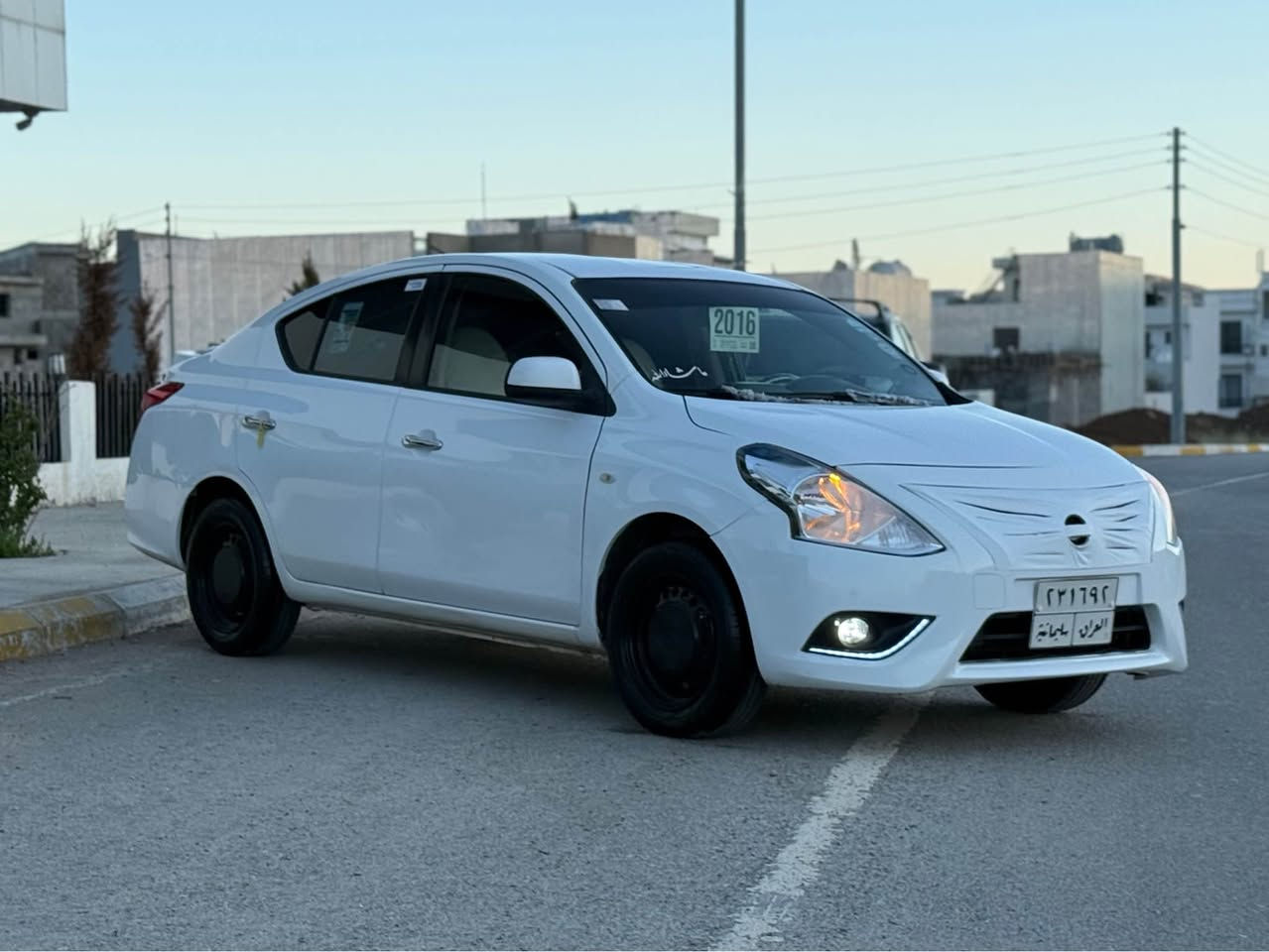 ***********

نیسان لاکیشمیبای ٢٠١٦ بۆ فرۆشتن
سەیارەکە حیزام بۆیاغە کەمێک پێشی پێوەیەتی…
٤ تایەی لۆکی لە ژێرە 
شاشە ئایپاد و کامێرە
دەسک نیکل
دەبڵ گێچ 
سەیارەکە زۆر جوان و خاوێنە.
نرخ:٨٤ گەڵا

*********** رانية, السليمانية
