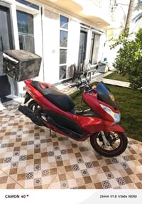 Pcx   جيل أول محرك 125 ماشية 44 ألف الدراجة شوفت عينك نظيفة الدراجة بي...