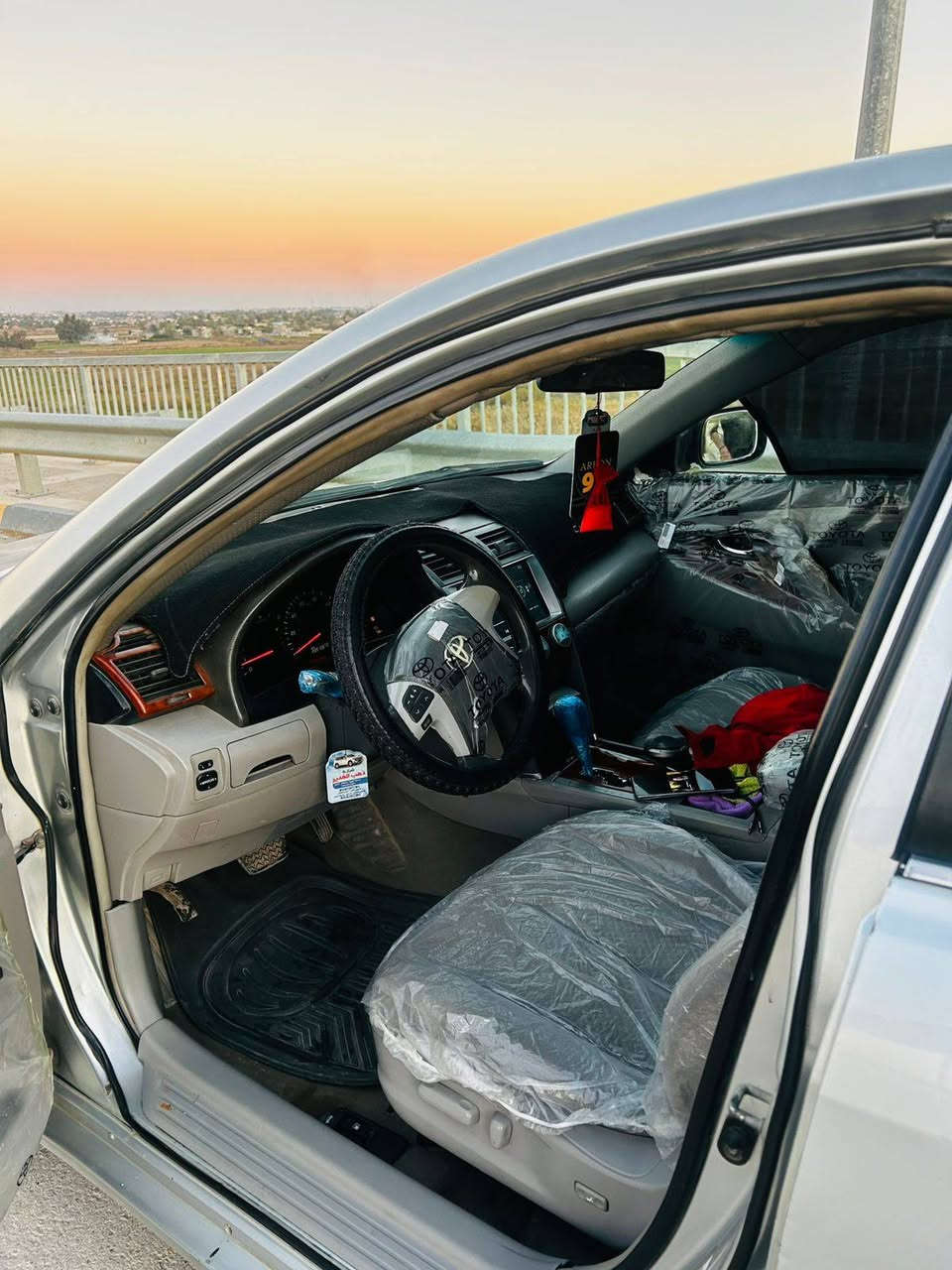 اعتذر من الوعود الكاذبه أعاده نشر كامري للبيع2007وارد أمريكي مصبوغه حزام سياره ليبل واحد تحكمات ستيرن كير محرك شرط جديد مواصفات نص فول رقم ديالئ مشروع وطني شرط التحويل سستم سماعات منضومه زينون عالي ناصي  فتحته قماره داخلها جديد. شرط السياره احله من الصوره كامرات امامي خلفي  اشاير مرايات  تخم تاير جديد صدر جديد امامي خلفي. سياره خير من الله. مكاني صلاح الدين قضاء العلم 86 وبيها مجال اتصل وتدلل رقم ***********
