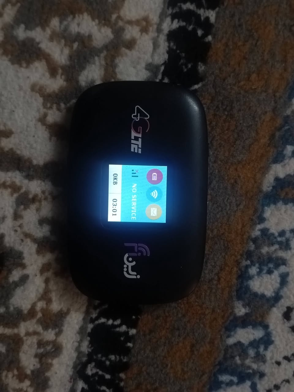 متوفر زين فاي 
يدعم تقنية +4.5G و LTE Cat7 لسرعات فائقة.
واي فاي: واي فاي ذكي مزدوج النطاق (Dual Band) بترددات 2.4 جيجاهرتز و 5 جيجاهرتز.
البطارية: سعة 3000 ملي أمبير/ساعة، توفر أداءً طويل الأمد.
الإشارة: هوائيات خارجية مدمجة لتعزيز استقبال الإشارة.
الأداء: مناسب للألعاب أونلاين بفضل دعم تقنية NAT2.
التحكم: سهولة إدارة الجهاز، تعبئة الرصيد، والاشتراك عبر تطبيق "زين فاي".
المميزات الإضافية: إمكانية ربط أجهزة متعددة، وتصميم

(ونظارات VR)


**إذا كنت صاحب هذا الإعلان وتريد حذفه لأي سبب، رجاءا أرسل رسالة إلى الدعم الفني**