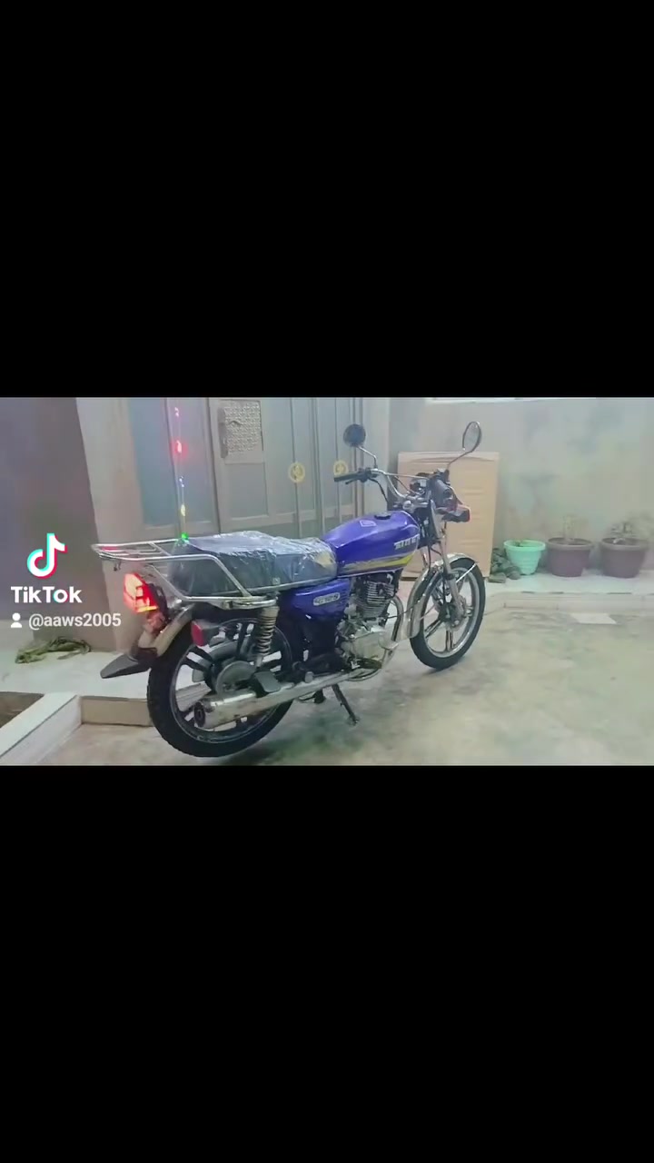 السلام عليكم ماطور خمسه كير موديل 2021 محرك شرط لاصرف لا بخار كهربائيات كلها شغاله سلف لايت اشاير مأطور نضيف مابي اي عيب سعره 380 مكاني كركوك ***********
