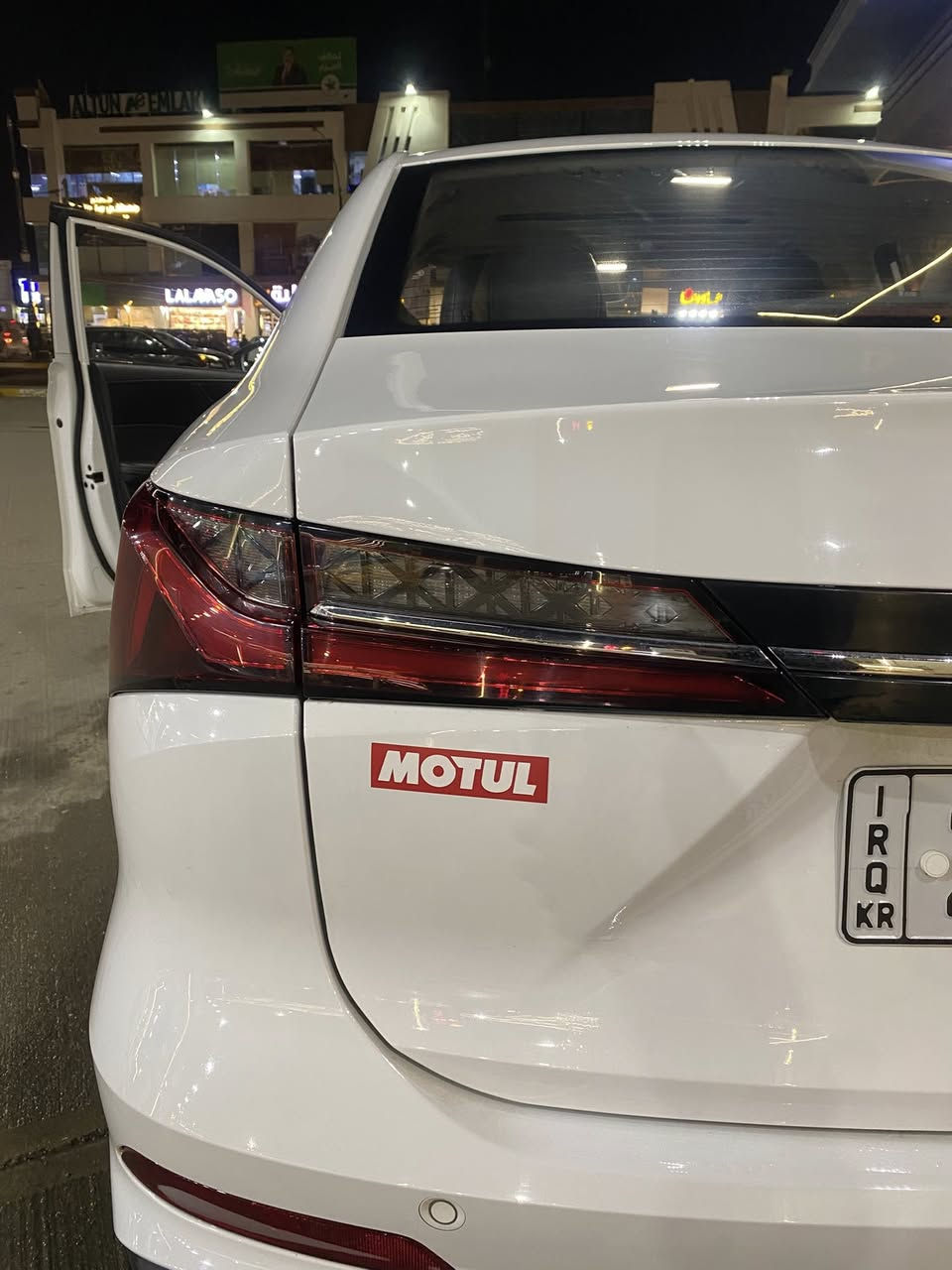 سلام عليكم
ام جي روي للبيع موديل 2024
سيارة ماشية 12 الف 
سيارة معروفه باقتصادية 
مواصفات خير من الله 
كشنات جلد 
بصمة 
لايت ترحيبي ديجيتال 
انارة خلفيه ليد 
شاشة دجيتال 
3 وضعيات قيادة 
Sport -normal -Eco 
هاندبريك بصمة 
Start - stop  
منحدرات 
حتى تصحيح ستير عند تشغيل 
شاشة تدعم car play  و اندرويد 
كشنات جلد 
تبريد قطعتين 
سقف سلايد 
و بعد كومه مواصفات 
***********
