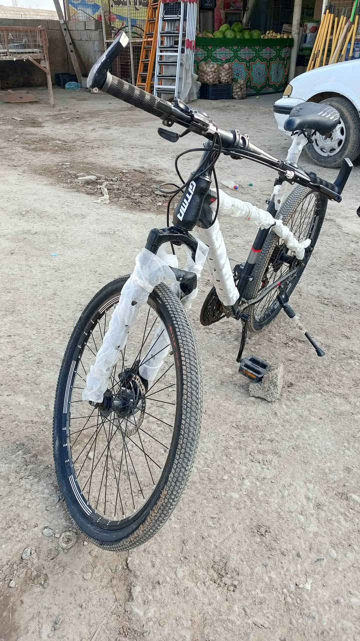 باسكل البيع جبلي الحجم الكبير  الون اسود كامل حساسات 7نمر بريكات كامله امامي وخلفي السعر؟       80بي مجال حك الجيه


**إذا كنت صاحب هذا الإعلان وتريد حذفه لأي سبب، رجاءا أرسل رسالة إلى الدعم الفني**