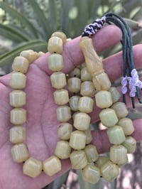 سندلوس • تفاحي