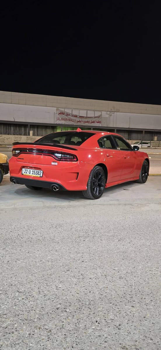 السلام عليكم
دودج جارجر 
موديل 2022
سياره وارد كندي كلين تايتل 
مواصفات GT_PLUS
محرك 3600
المسافة المقطوعة 63000

السيارة فول مواصفات ما عدى فتحة السقف 
السعر $33000
مكان السيارة الديوانية 
***********
