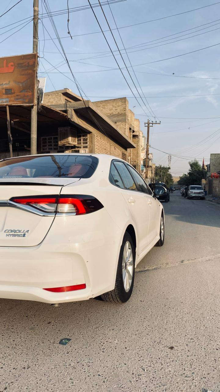 السلام عليكم كورلا هايبرد موديل ٢٣فول مواصفات رادارات فتحة سقف بيعه بارد جاملغ وباب جهت اليمنه الامامي السعر ١٣٠$وبيهه مجال بسيط مكان السياره بغداد غير متواجد على فيس رقم صاحب السياره ***********
