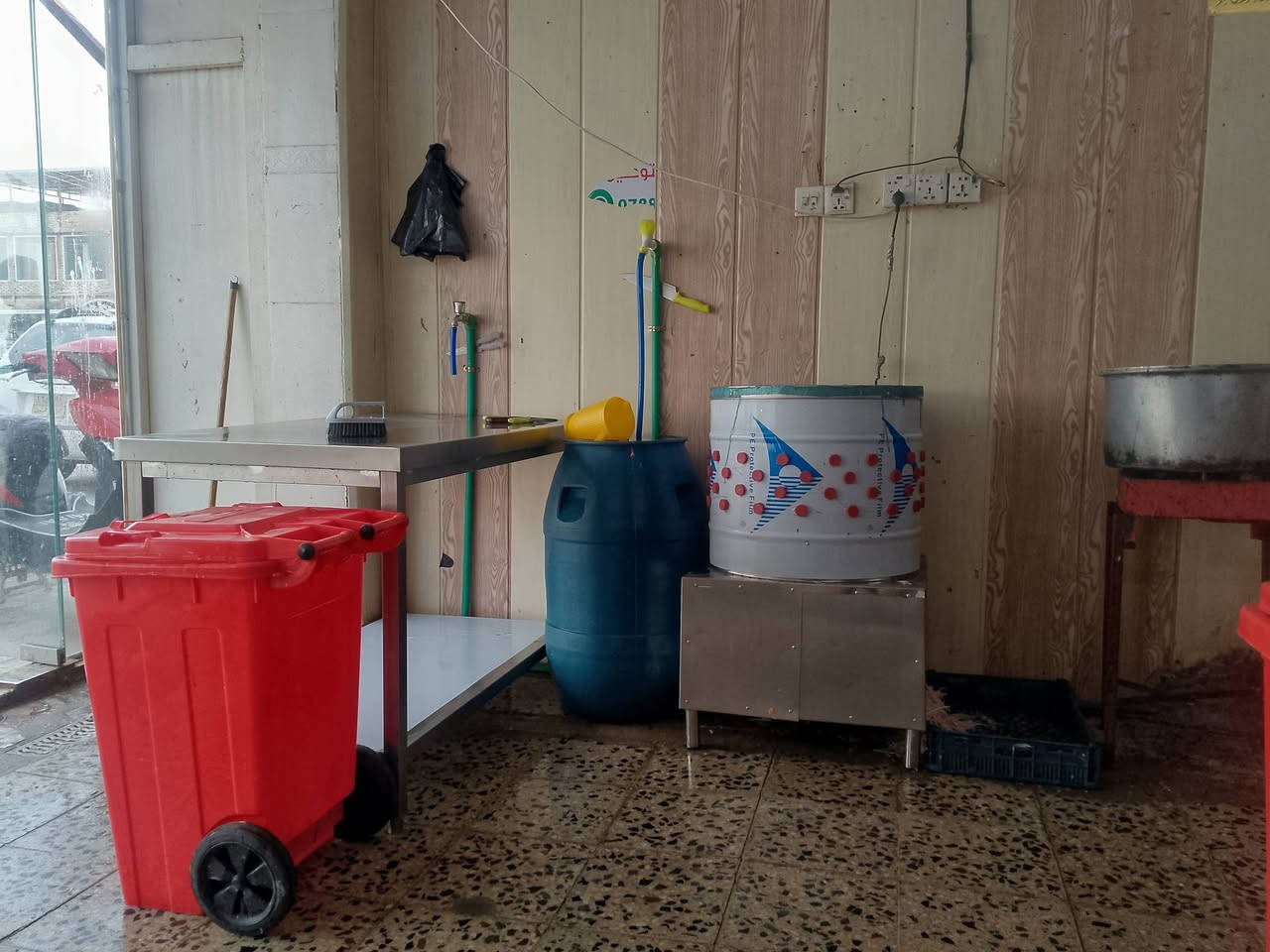 عمي سلام عليك غراض لبيع وكلهن صتعمال سبوع الله يشهد ليريدهن خادمه مكان نجف  حي المكرمه  وهاذه رقمي ***********
