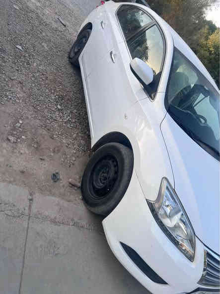 سنترا خليجي موديل 2015ماشي 116الف بدون صبغ بيها بارد***********سعر 115ورقه كالار
