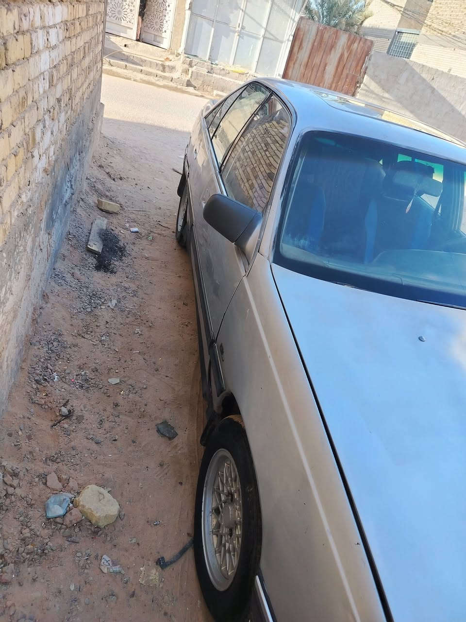 سلام عليكم اوبل مديل ١٩٩١ سياره كله شغله مكان نجف ***********
