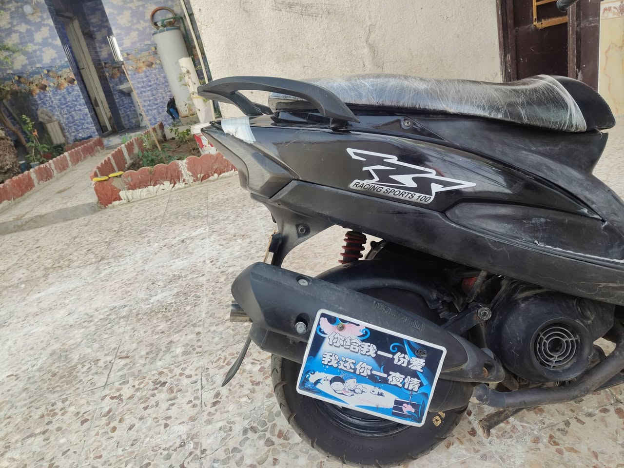 سلام عليكم ماكس عدله فول شغل وطلع شلعه معدل ما بيه اي نقص بس شخاطه يعني دراجه كلشي ما بيه شغال كلشي بيه دراجه عليه نصبه(اني منصبه) مختمممه من كل نواحي وصور للختوم موحود الكفار الكدام بيه شوي جراد يعني بلاد وغالي وياه هديه (كزوز كتم لو-سلف رياضي دراجه شلعه ومعدل فوللل المكينه ما تنسمع بس صوت البنكه تنسمع دهن كل 3اسابيع ابدل دهن اصلي عليه كم قطعه تزويد سعره خاص او لمراوس بسكنس ها ارجع وذكر بسكنس فقط اي نوع بس مو صيني رقمي*********** مكاني قرنه ثغر لتذكير بوشه 49
