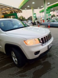 لاريدو • ٢٠١١ • ثلاث قطع