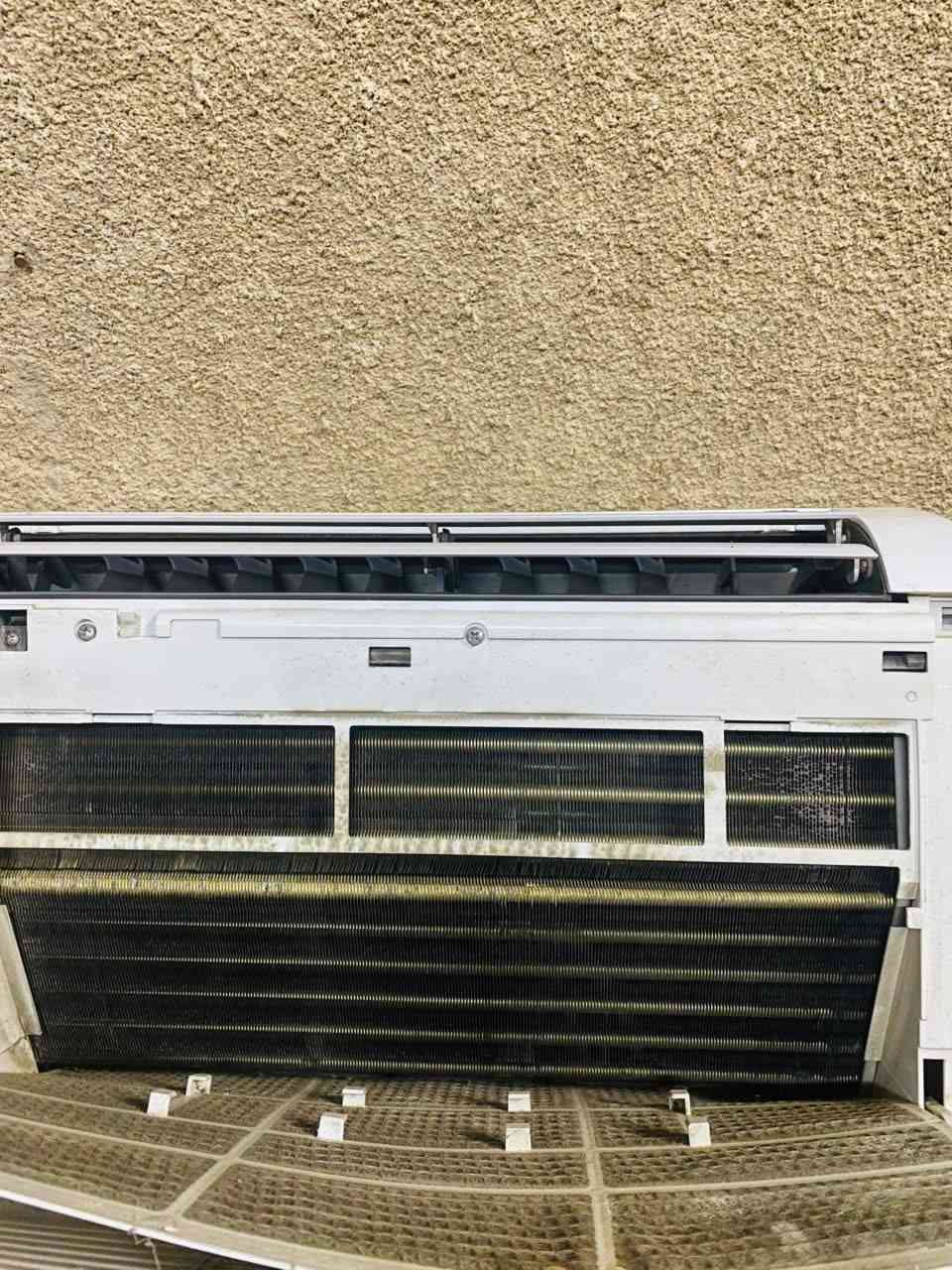 السلام عليكم سبلت طنين غاز R22 بي ليك بل خارجيه ***********
