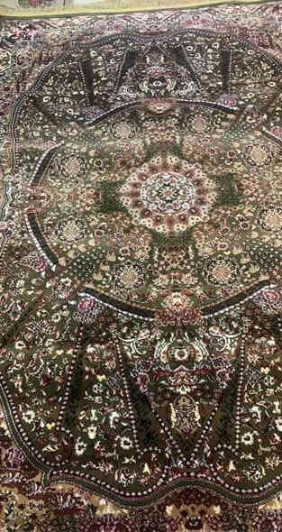 زوالي إيراني تركي كاشان  قياس ٣/٢ القطعه ٦٠ الف الحجز واتساب ***********
