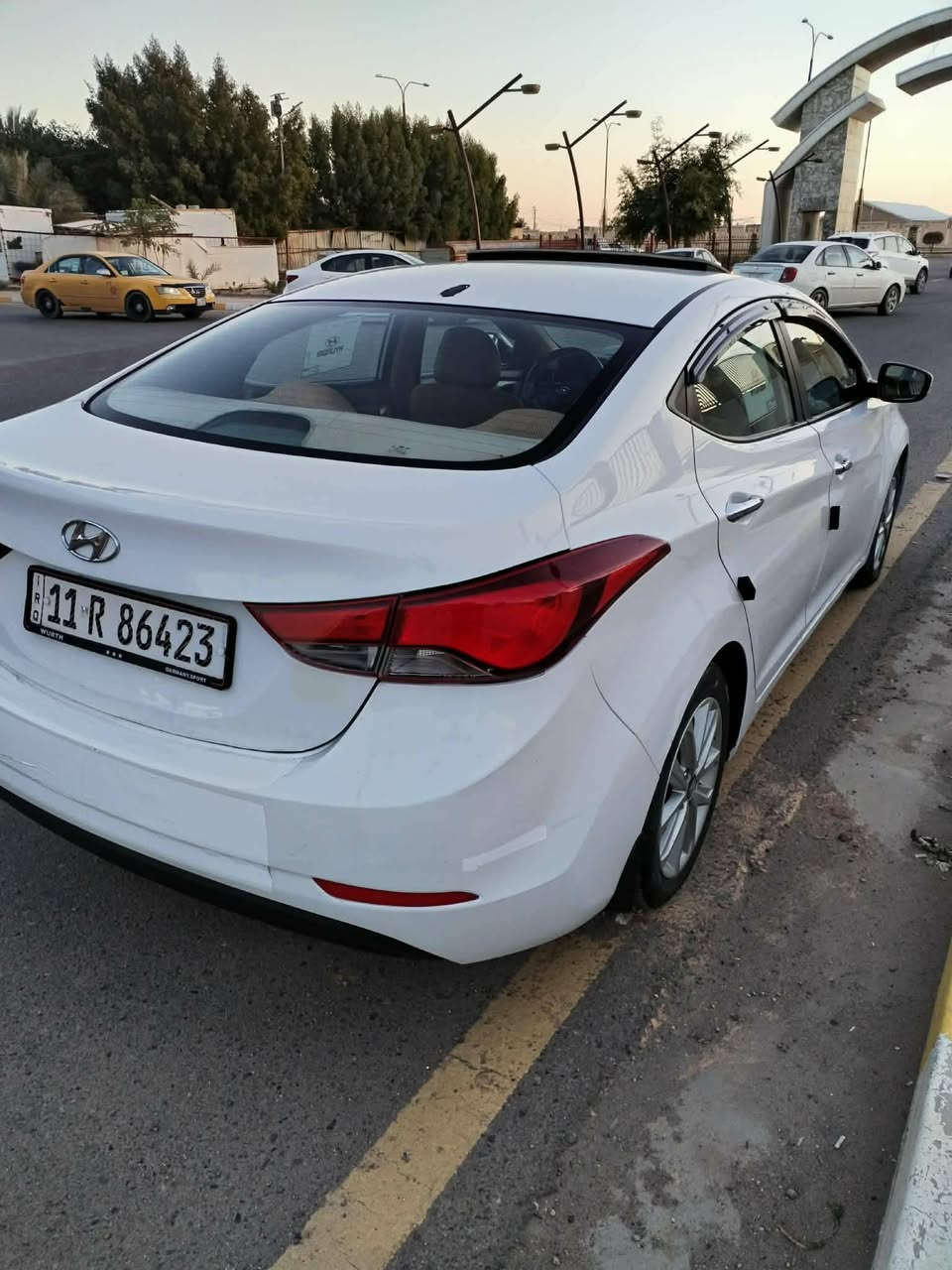 النترا 2015 خليجي رقم بغداد الجديد سنويه وهزه جديده بأسمي شرط التحويل اكاتبك مروري
فول مواصفات عدا البصمه
بيها قطعه وحده صبغ أثر شخط بسيط كفاله من دواخل

مكينه 1800 دوش المرغوب نظيفه لا تنقيص ولا بخار
كيرها جديد صدر خلفي امامي جديد تبريد شغال ثلج

السعر 120 وبيها مجال للشراي
***********
