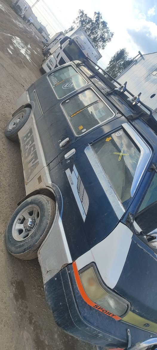 السلام عليكم سياره كيا بسته موديل 95فول مكينه وكير اكسل بشرط بس بدون سنويه يعني حديد ابيع بس بشرط اتكفلهه مدني وعشائر سعر 25.  ،***********
