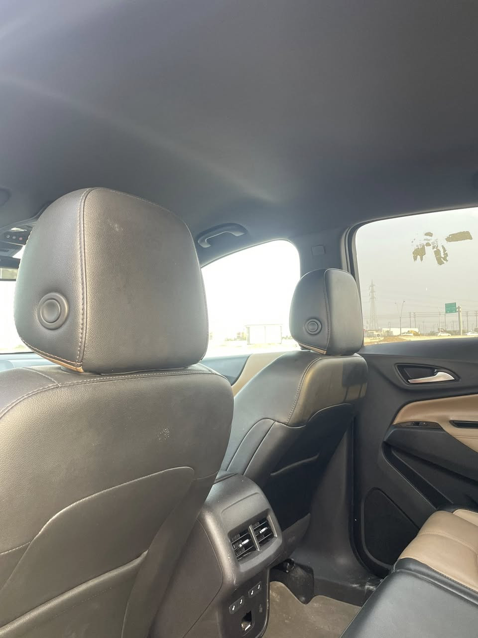 كفالة تقرير مياة امطار لحد الدوسه
حرة بدون رقم 
ماشيه 25 الف كيلو 
داخل عسلي كشنات تدفى وتبريد تبريد قطعتين مثبت سرعه شاشه الجبيره سيارة فول مواصفات كشنات كهربائية

 
العنوان البصرة

الملاحظات : تم تبديل باب خلف ساق نفس الون 

السعر 155$
للتواصل 
***********
