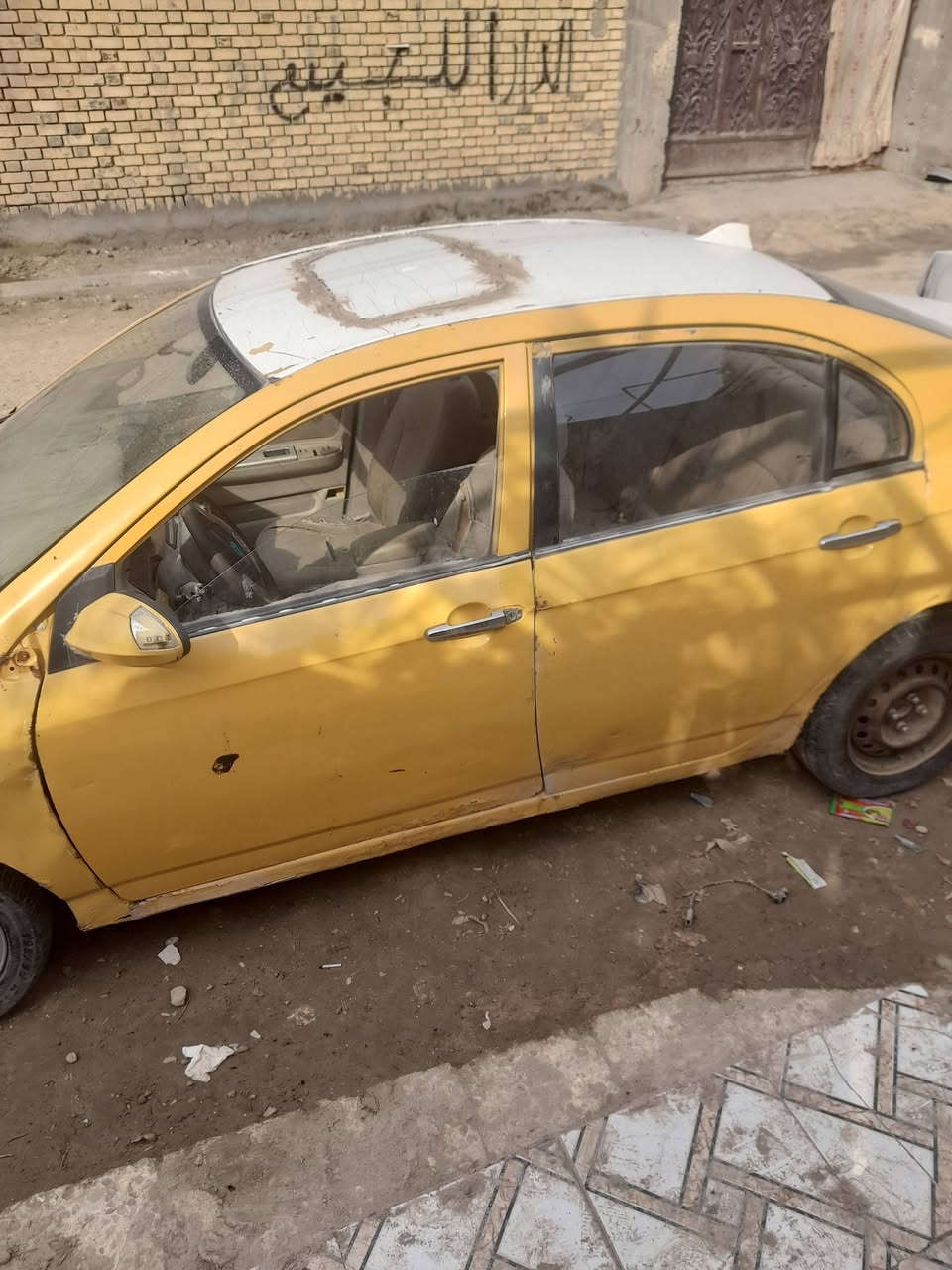 السلام عليكم 
سيارة ليفان موديل ٢٠١١ رقم بصرة راعيها موجود 
السيارة كشرها تعبان بيه خياسات كير ومحرك كورلا  اوتماتيك  سعرها  (عشرة أوراق )


**إذا كنت صاحب هذا الإعلان وتريد حذفه لأي سبب، رجاءا أرسل رسالة إلى الدعم الفني**