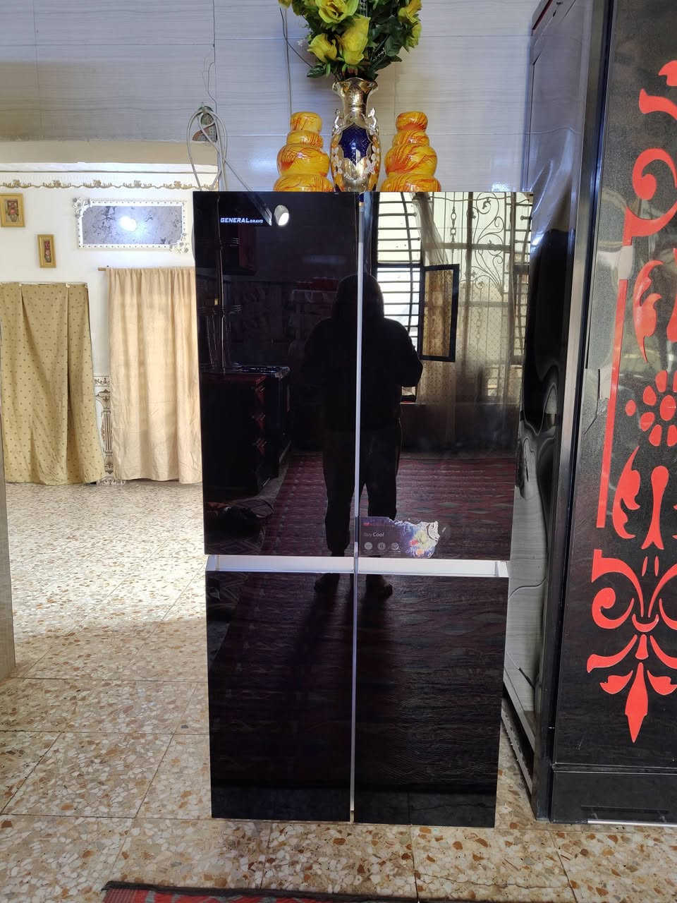 السلام عليكم الثلاجة للبيع نضافه 100 اربعه ابواب المكان بابل اسكندريه السعر 350 الرقم***********
