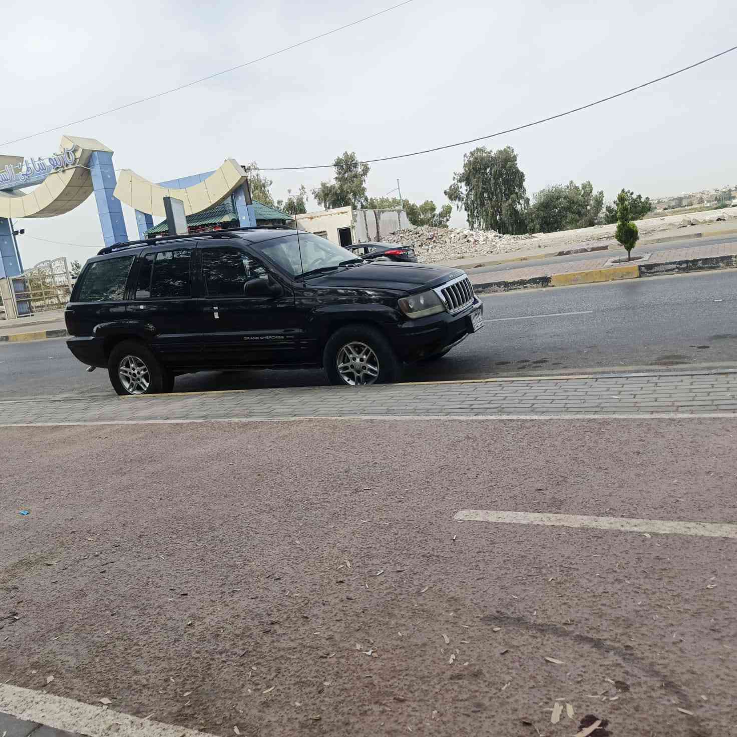 السلام عليكم إعادة نشر بسبب الوعود الكاذبة سبب البيع عندي قطعة اريد ابنيها والي يأخذها شايف خيرها غراضها متوفرة بكركوك وبغداد الطالبية وبل موصل صناعة المعارض هم بيها غراضة وبل ايمن صناعة وادي عكاب اكو هم يبيعود اغراضها  وارد امريكي 
جيب شروكي موديل2004محرك 6بلاد كير +لو كير بس ما اضمن الو كير لان ما مجربة من اشتريتها أخذته شغال وما حتاجيتة فا ما جربتة محرك بلاد صدر خلفي 75 صدر امامي 50بل مئة ماناقصها شي بس خفايف  الهم صلي على محمد وال محمد سيارة خير من الله اذا مو شرايي لاتعبني السعر 56 سبب بيعها عندي قطعة واريد ابنيها  هذا رقمي ***********فقط واتساب وعل فيس هم متواجد بس بقلة
