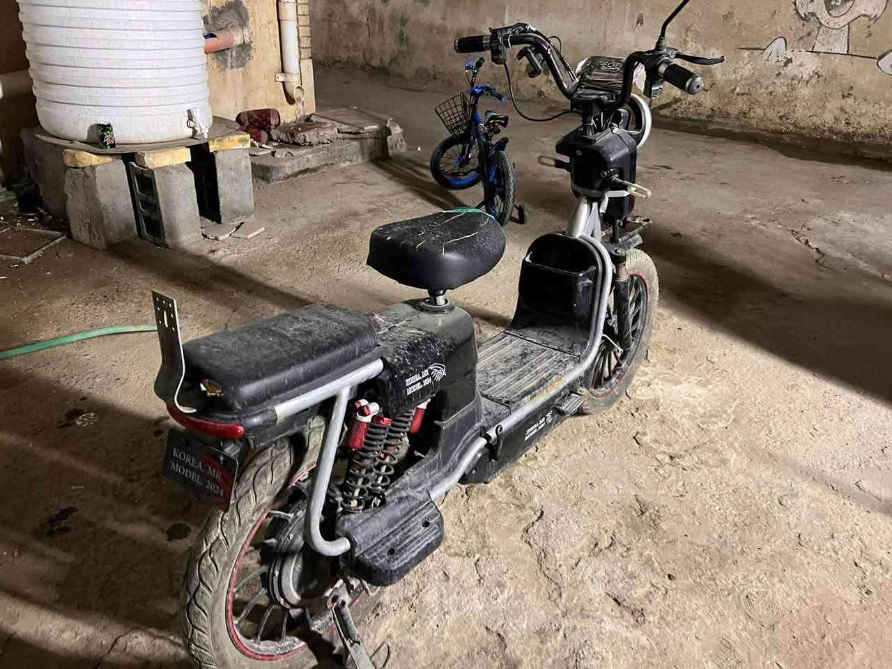 دراجه شحن نقص بطاريات وتشتغل عنوان بصره ابو الخصيب دورة ام زباله سعر 75 وبيها مجال حك الجيه رقم ***********
