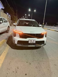سورنتو ٢٠٢٤ • ماشي ١٦٠٠٠ • رقم بغداد