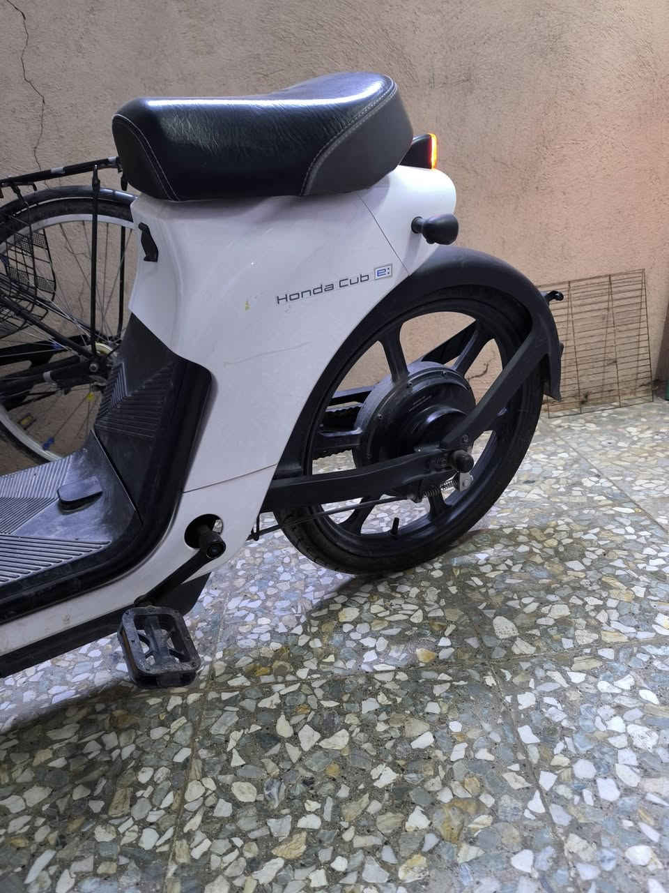 هوندا ياباني اصلي ليثيوم  للبيع مشتريهة ب ٧٤٠ ابيع ب ٦٠٠ وبيهة مجال وصل الشراء موجود عقل اضافي يجي وياهة من الشركة تكدر تكتب اسمهة على موقع هوندا وتتاكد 
المكان الزعفرانية 
***********
