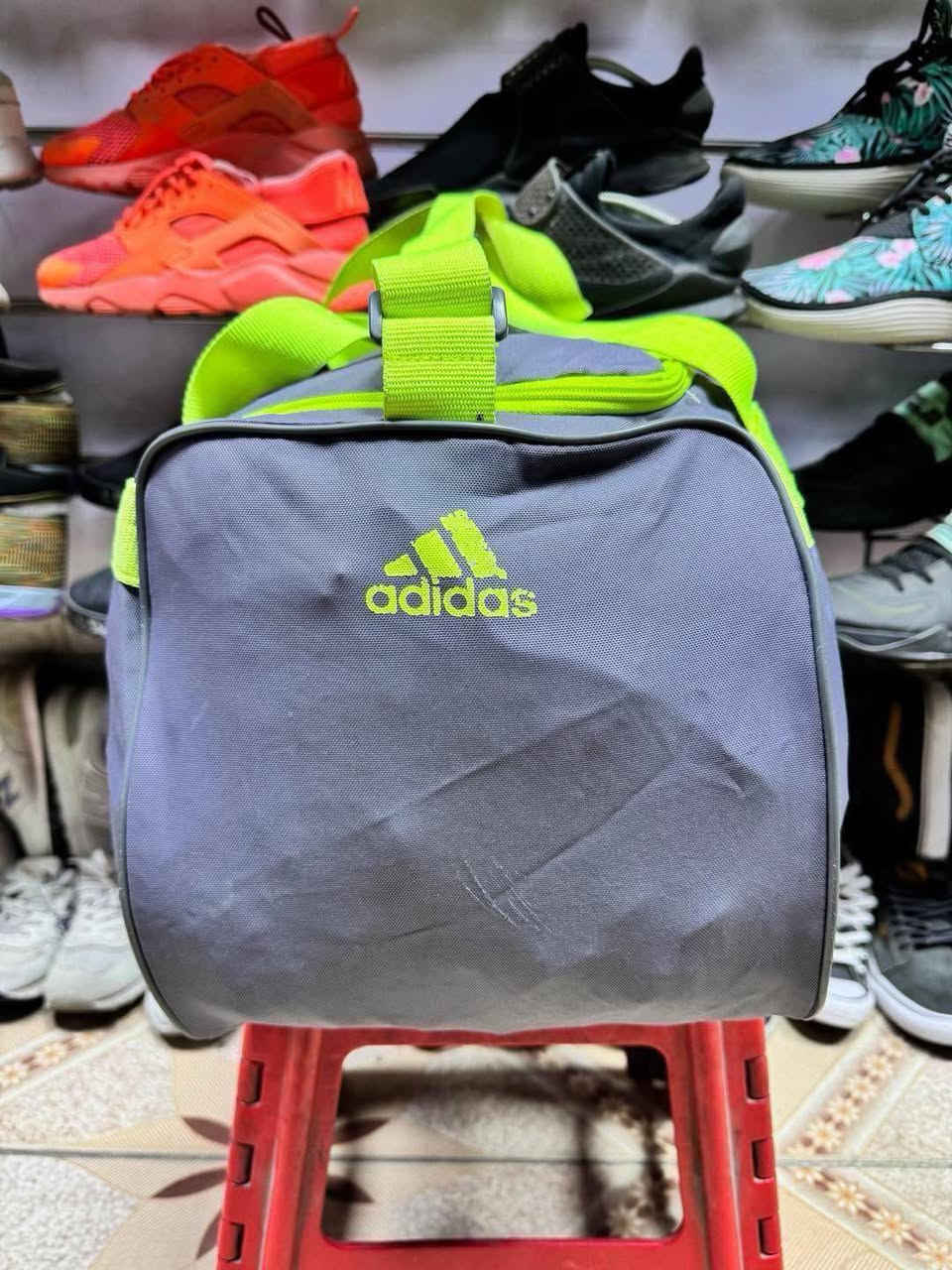 اديداس باله
توصيل لكل محافظات العراق 5 الف

بغداد مدينة الصدر قطاع 61 شارع الرضوي مقابل مركز شرطة الكرامة


**إذا كنت صاحب هذا الإعلان وتريد حذفه لأي سبب، رجاءا أرسل رسالة إلى الدعم الفني**