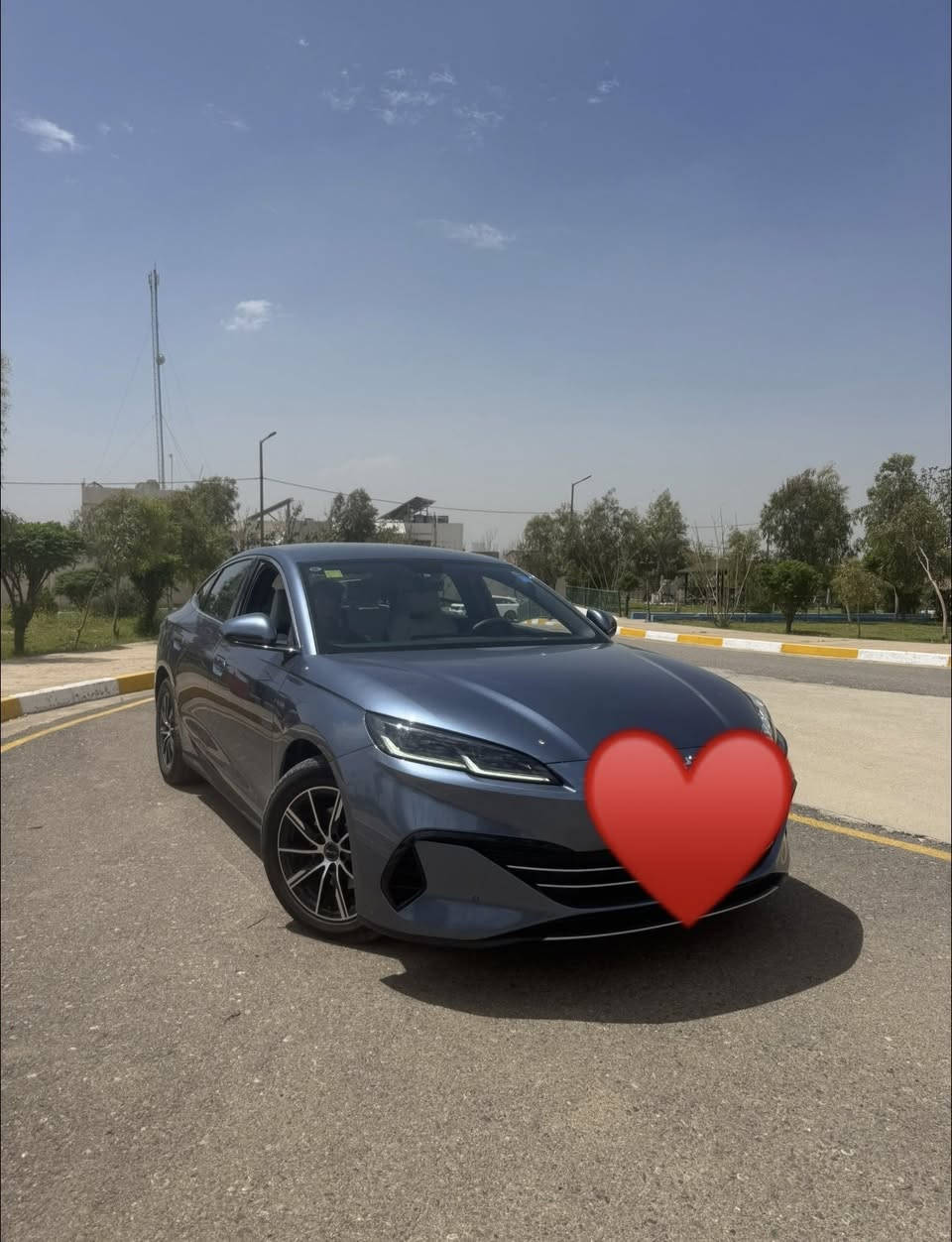 السلام وعليكم BYD SEAL6 للبيع 2025 سيارة ماشية 4000 لون مميز بلو بيري بعدها زيرو بيها بارد بل باب على كد شبر موصفات 4 كامرات داخل ابيض كشنات رياضي كشن كهرباء شاشة قلاب مسويلها سستم انارة داخلية ارضيات تفصال وجوة الارضيات مغلفة جلد مكان السيارة الحرية ساحة عدن مقابيل مطحنة الجلبي
***********
السعر المطلوب 24 ونص وبيها مجال
