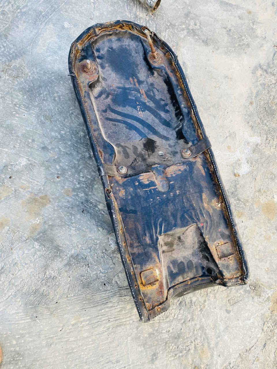 سلام عليكم صينيه المانيه شرط نضافه وموس عدله سعر ٧٠
ولبقيه كلهن ب٤٠ الي يريدهن يرأسني. 
عنوان نجف رقمي *********** توصيل اكو
