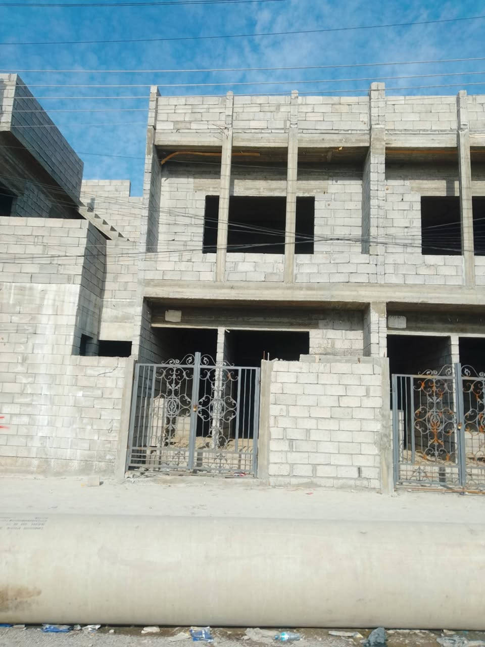 هياكل تؤام للبيع مساحه الواحد 60 متر  حي الانتصار شارع 60 من جهة الميثاق قريب على مستوصف الميثاق سند ملك صرف طابو الزهور شرط التحويل يتكون كل هيكل من غرفتين نوم  واستقبال ومطبخ ومشتملات للطابقين 

سعر الهيكَل الواحد 42 وبي مجال للتواصل والاستفسار الاتصال 

***********

***********
