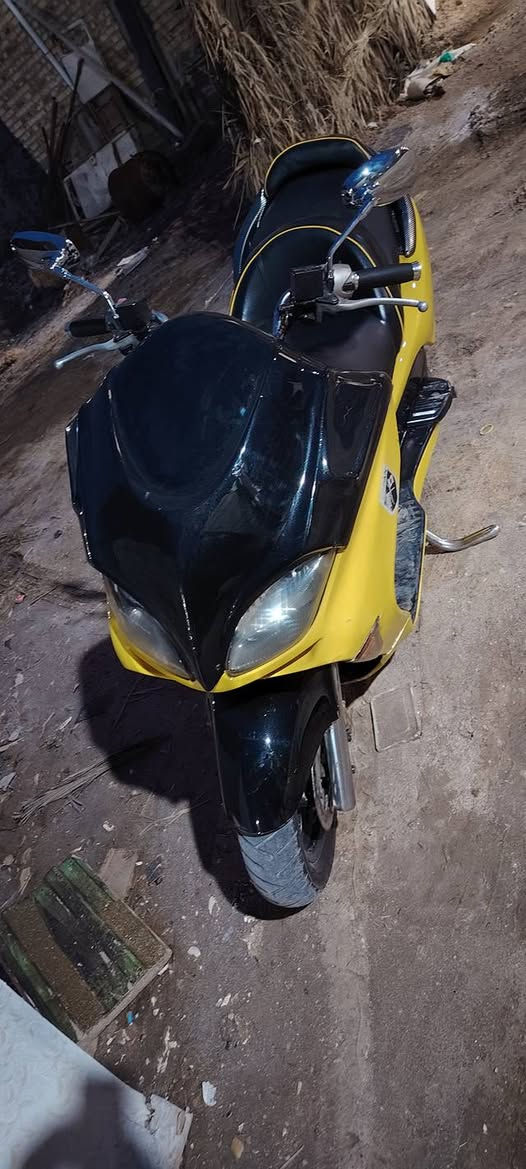 سلام  عليكم ورحمة الله وبركاته
فورزه اللون ليموني صفر ٩ مكفوله كامله نشالله َماعدا دبلات  خلفيه 
مكاني كربلاء طويريج
سعر مليون و٣٠٠


**إذا كنت صاحب هذا الإعلان وتريد حذفه لأي سبب، رجاءا أرسل رسالة إلى الدعم الفني**