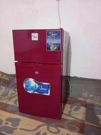 ثلاجة • للبيع • سعر مناسب