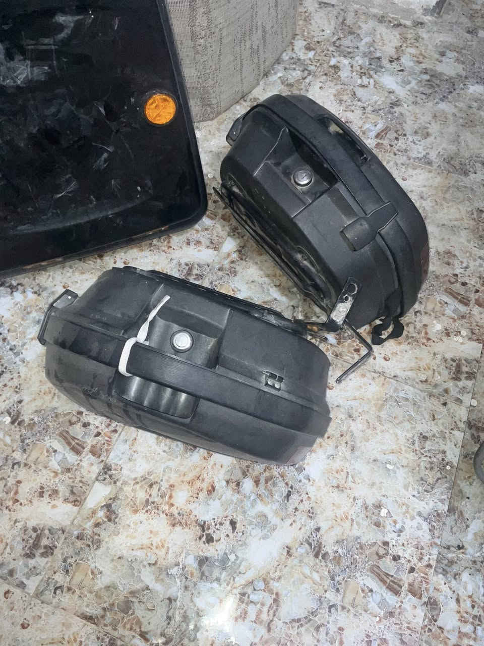 صندوك دلفري جديد ما مستخدم اخذته وما اشتغلت وصناديك صفح هم انضاف 100 بيهن مجال


**إذا كنت صاحب هذا الإعلان وتريد حذفه لأي سبب، رجاءا أرسل رسالة إلى الدعم الفني**