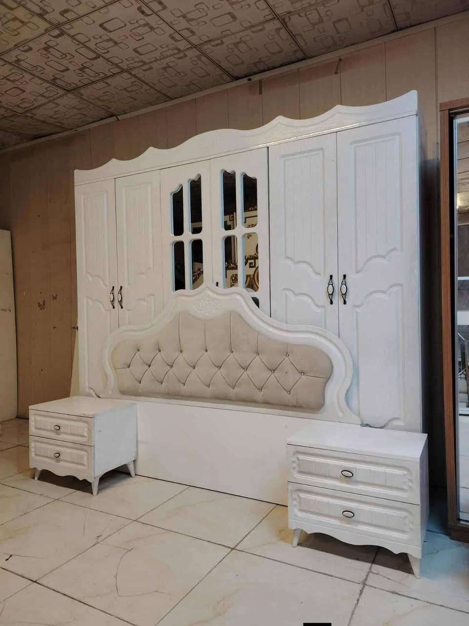 750قففل فول نضافه وماركه كانتري معه شد ونقل داخل بغداد مجانا للحجز واتس ***********
