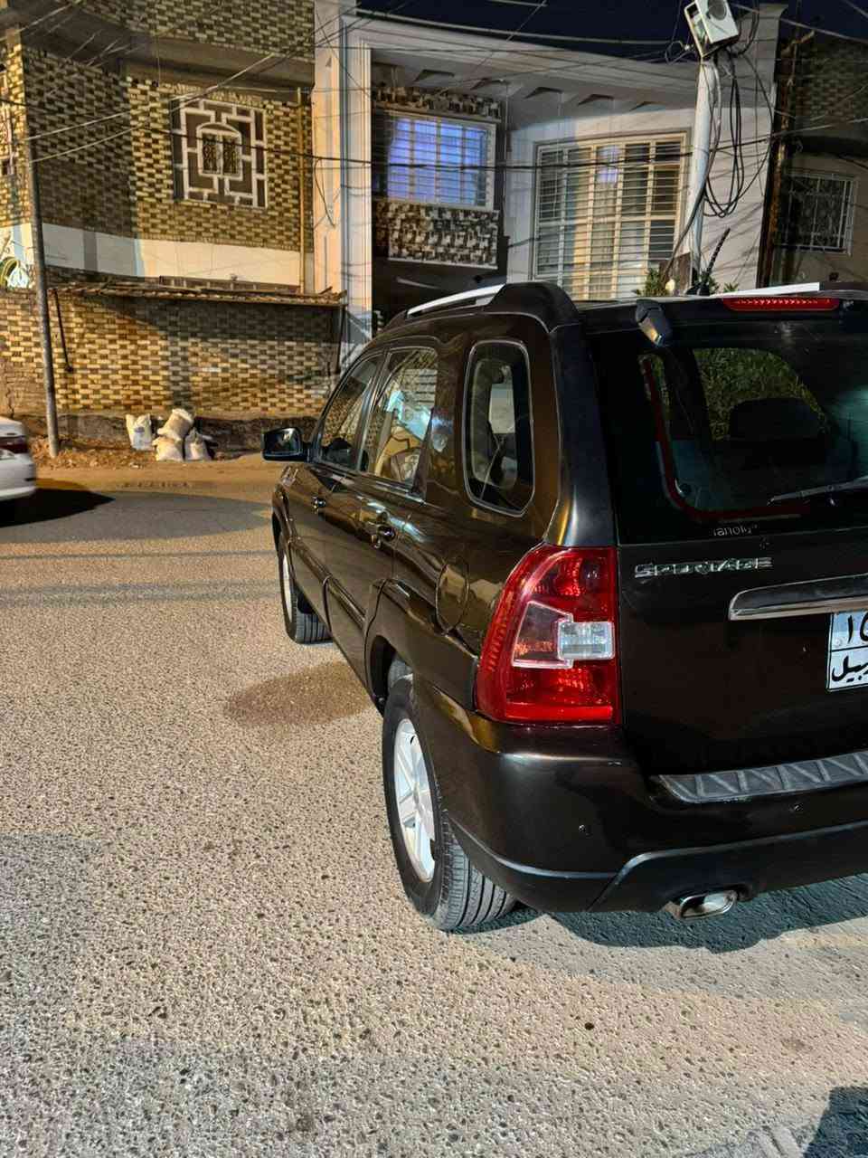 سبورتج 2009 خليجي
رقم أربيل وكاله ام الصوره من المالك سنوية منتهية 
محرك 2000
كامره وحساسات خلفيه 
مكفوله من الضربه بيه بارد قليل 
تخم تاير +باتري جديد 
حداديه كير ومكينه مكفوله
ترهم بيع ب98 وبيهة مجال او مراوس بسبورتج او توكسان لون ابيض
مكانها بالنجف وهذا رقم راعيها اني مكلف بالنشر
***********
