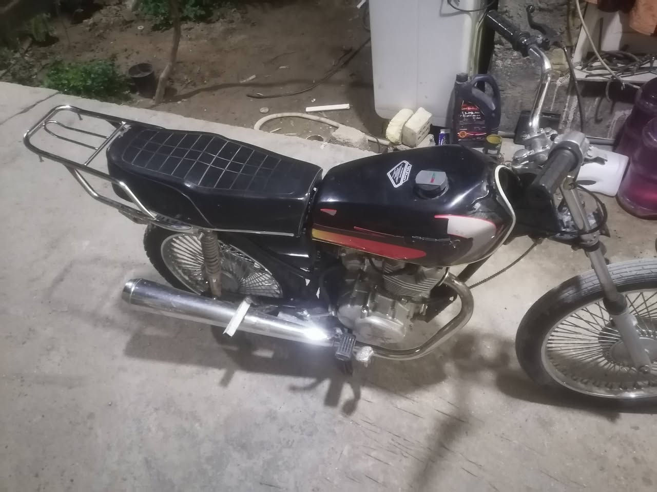 السلام عليكم 
للبيع تايكر موديل 20كلك كلك دراجه حلوه ونضيفه شلعه ومعدل مفتوحه مره  مكفوله من السرقه مكان حله ابو خستاوي اي ستفسار ***********
